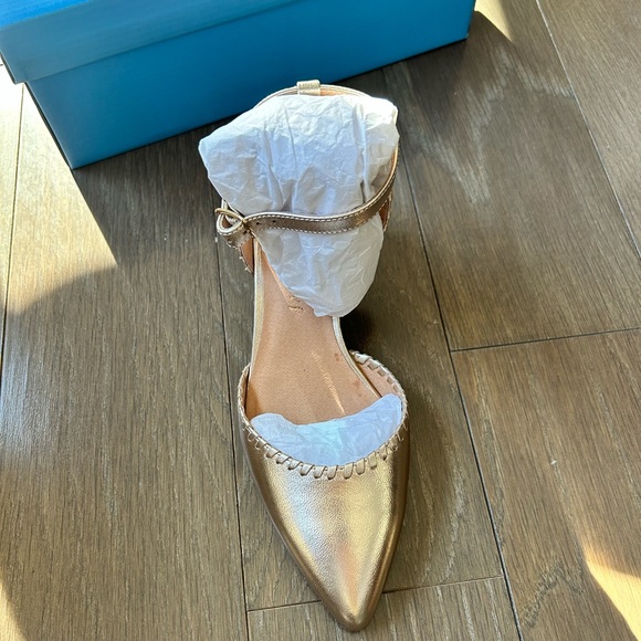 Jack Rogers Tinsley Kitten Heel in platinum-size 7 - Picture 5 of 7